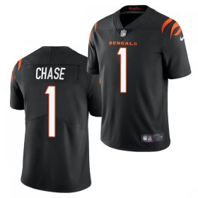 Cheap Men Cincinnati Bengals #1 Ja\'Marr Chase Black Vapor Untouchable Limited Stitched Jersey